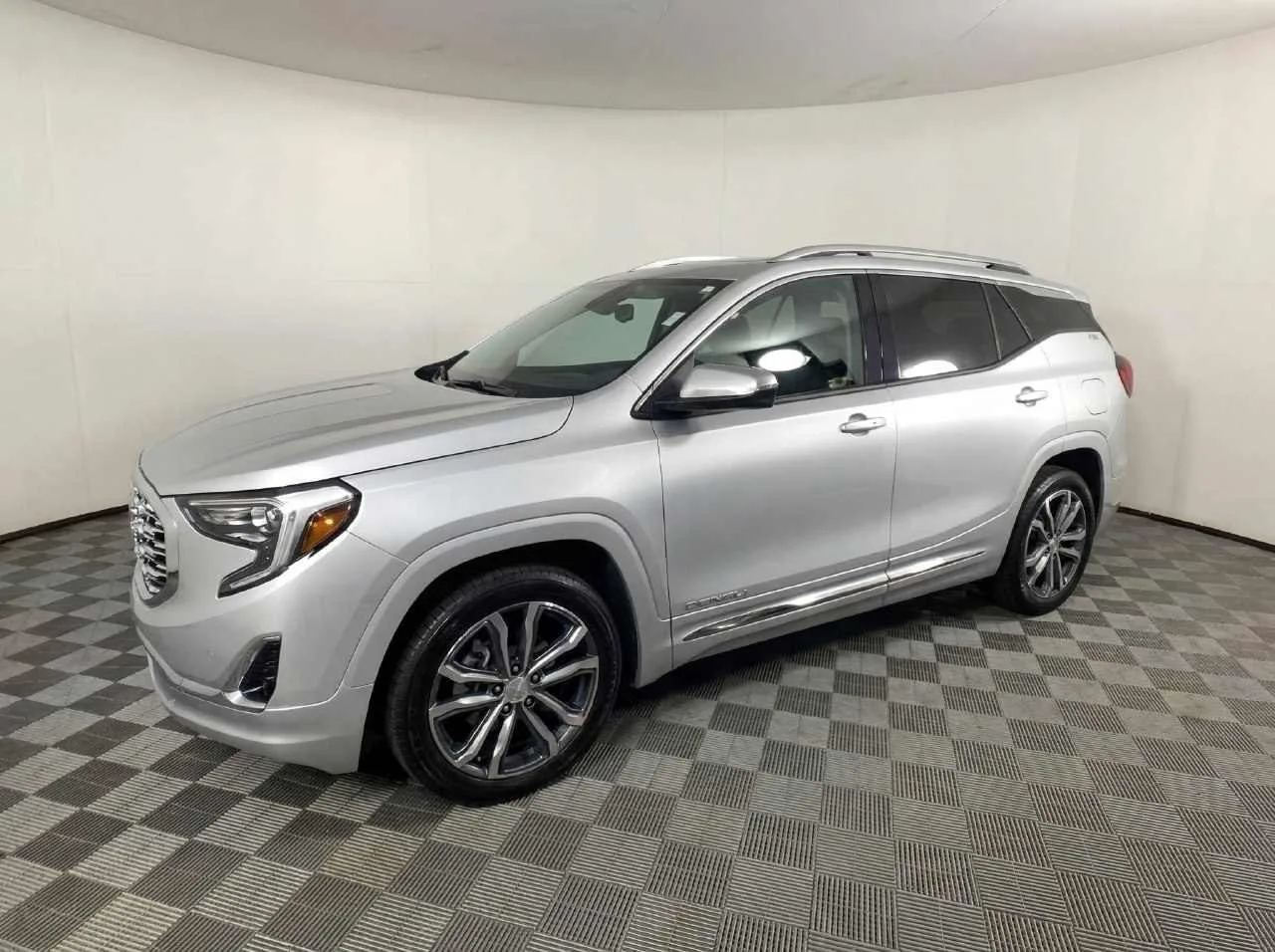 2019 GMC Terrain Denali — photo 1
