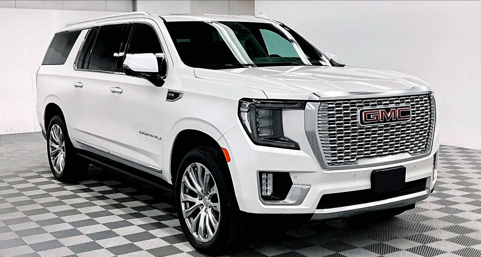 2024 GMC Yukon XL Denali — photo 1