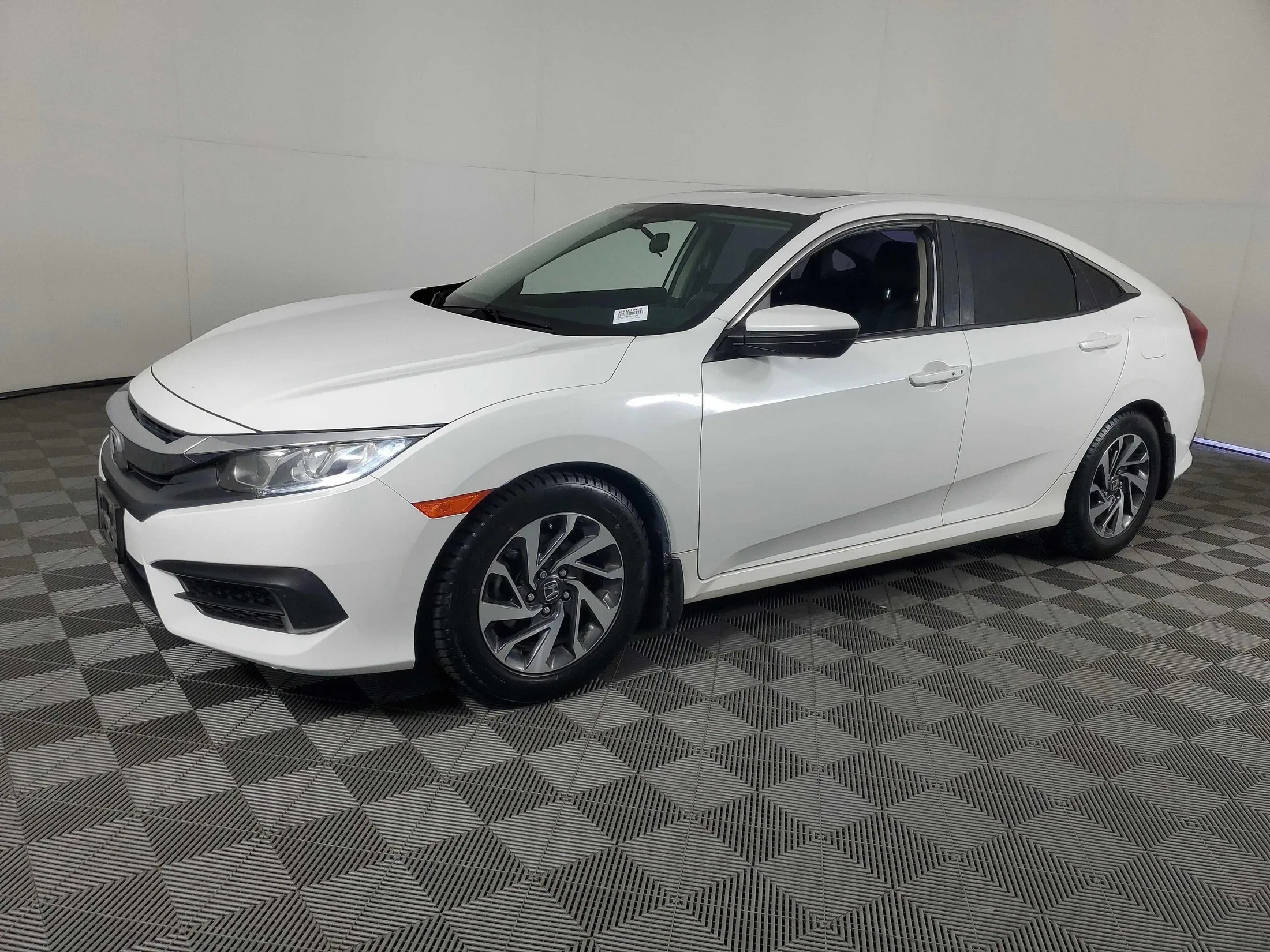 2018 Honda Civic — photo 1