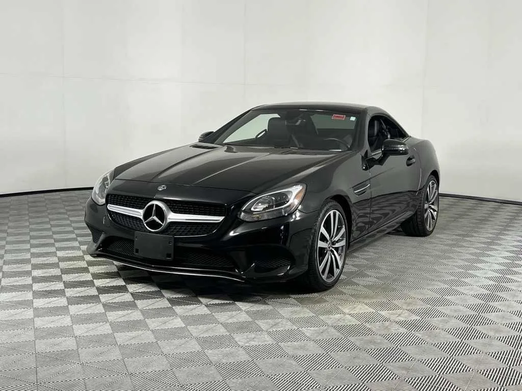 2018 Mercedes-Benz SLC 300 — photo 1