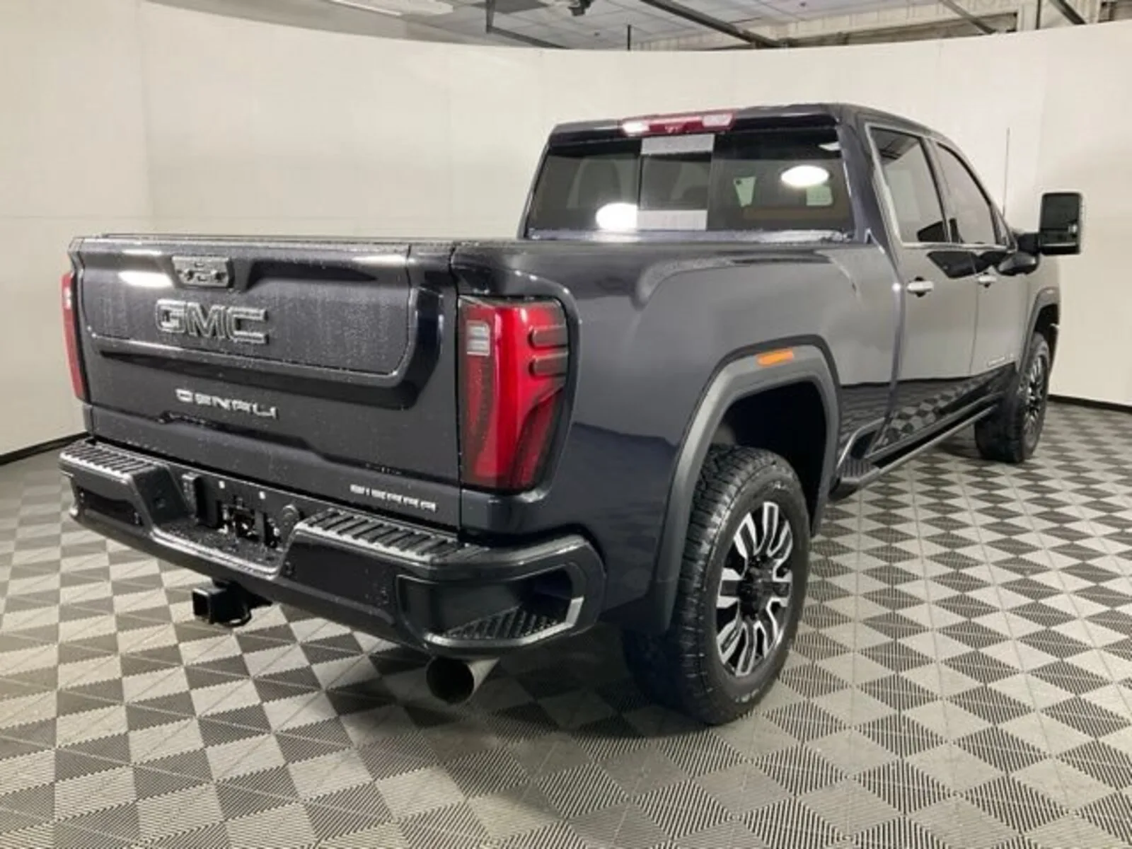 2024 GMC Sierra 2500HD Denali Ultimate — thumbnail 5