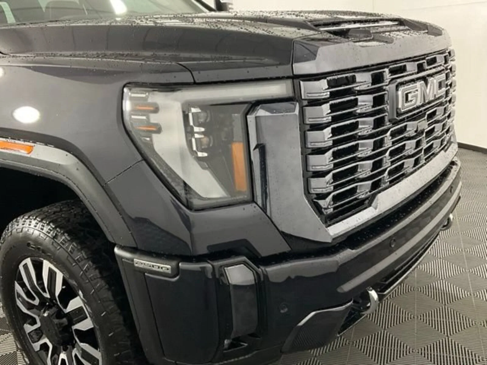 2024 GMC Sierra 2500HD Denali Ultimate — thumbnail 7