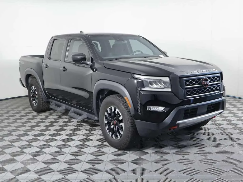 2022 Nissan Frontier — thumbnail 2