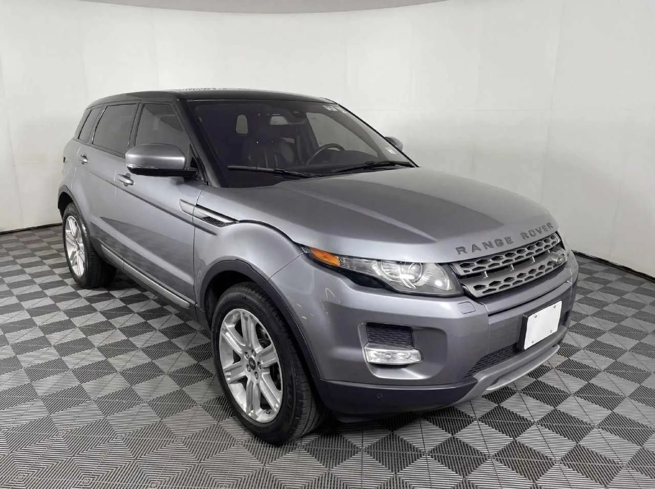 2013 Land Rover Range Rover Evoque — thumbnail 2