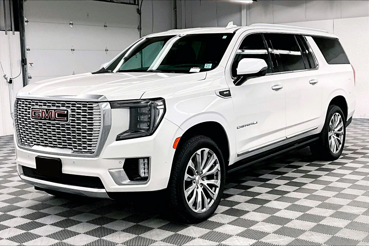 2024 GMC Yukon XL Denali — thumbnail 8