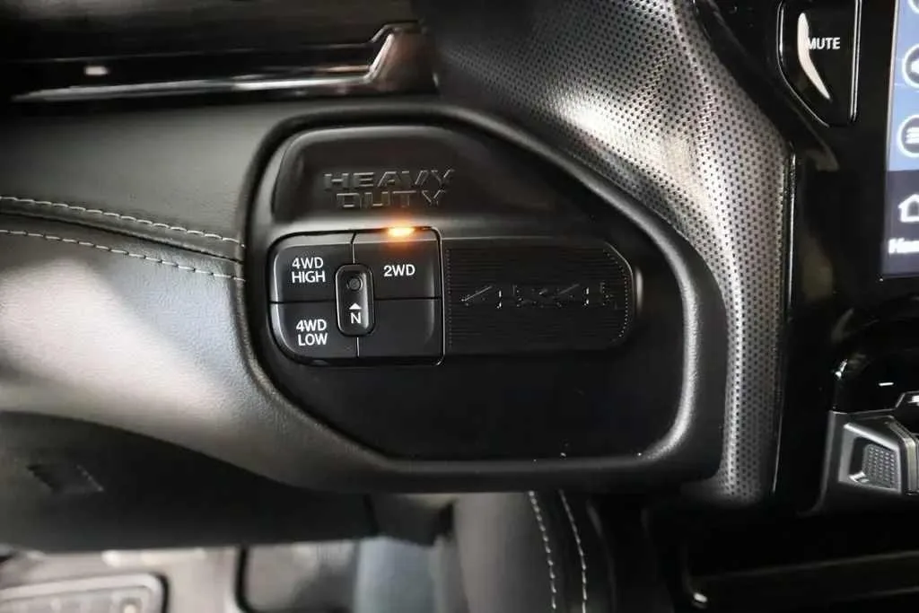2024 Ram 3500 Limited — thumbnail 11