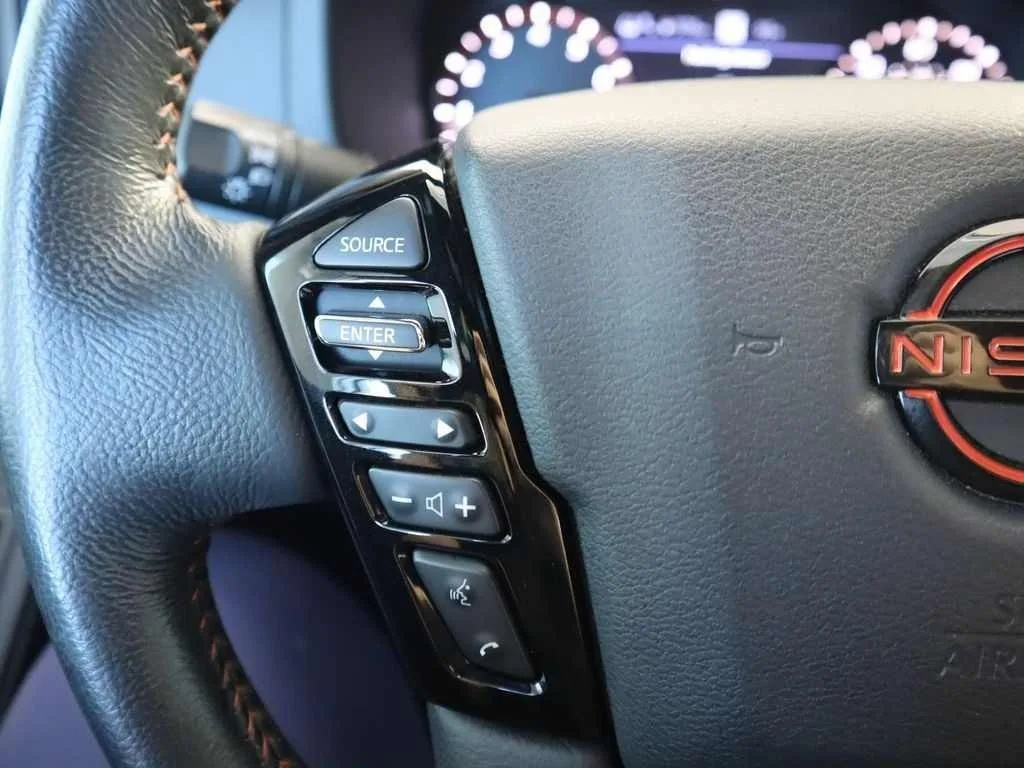 2022 Nissan Frontier — thumbnail 12