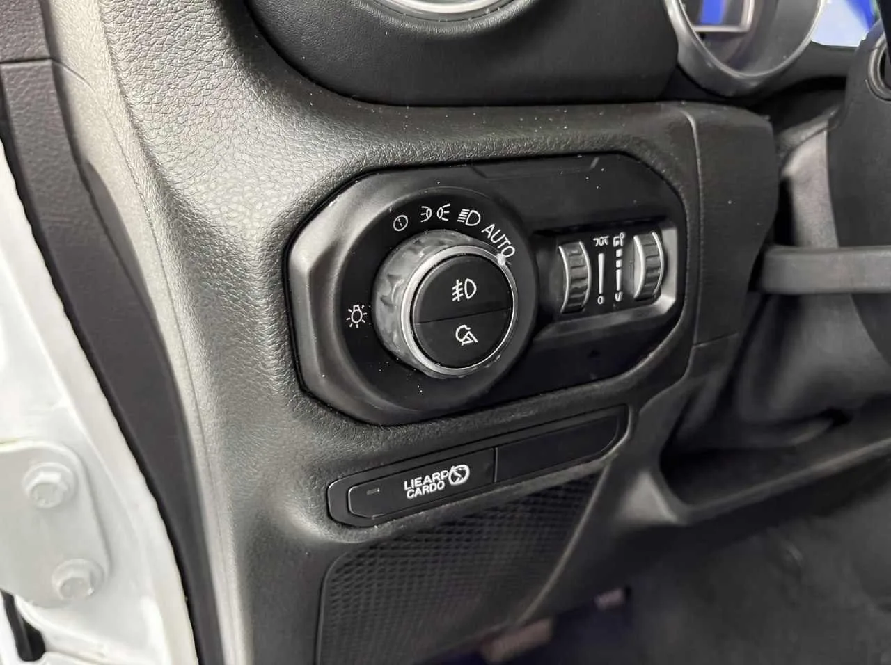 2020 Jeep Gladiator Rubicon — thumbnail 13