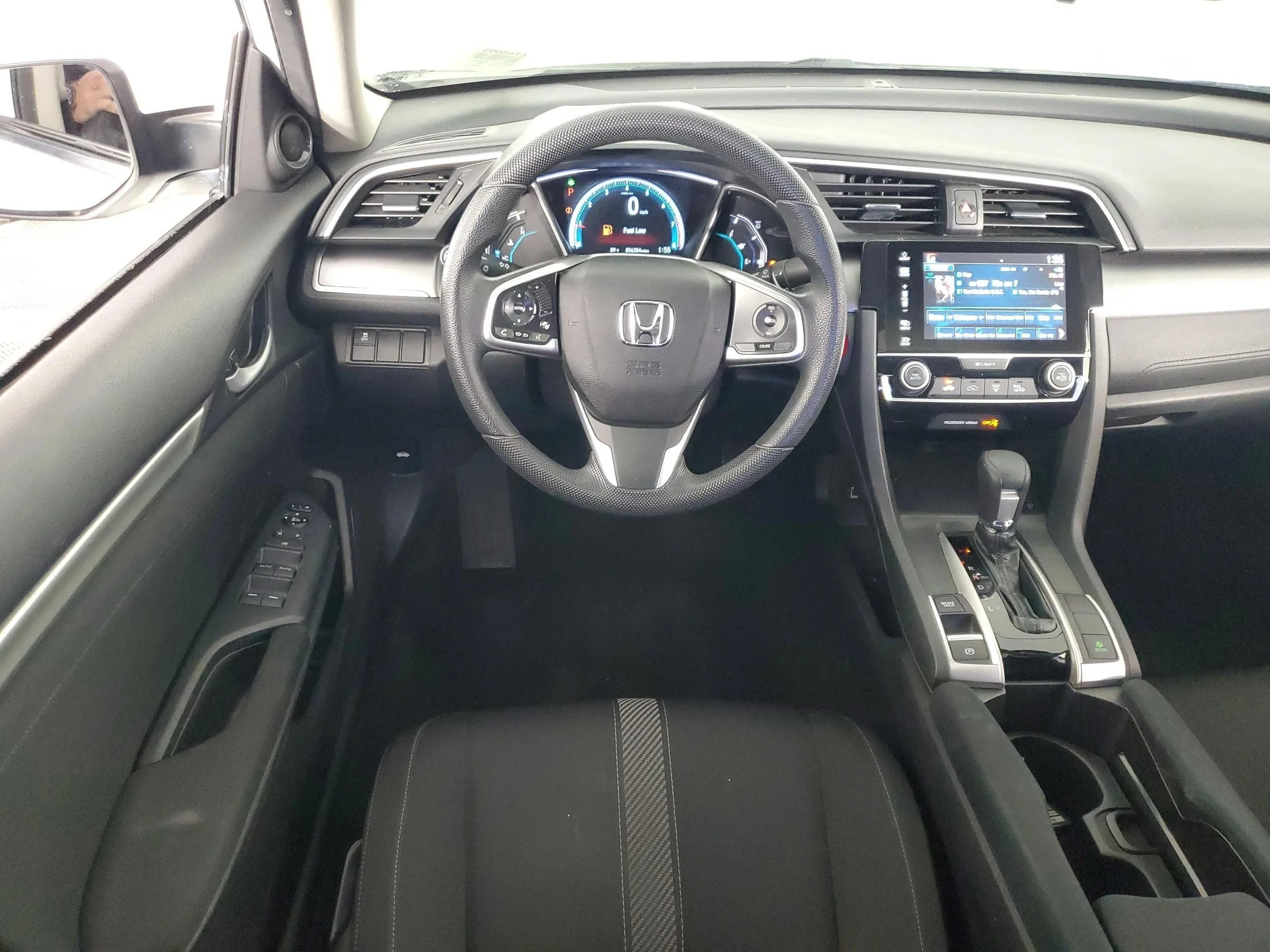 2018 Honda Civic — thumbnail 13
