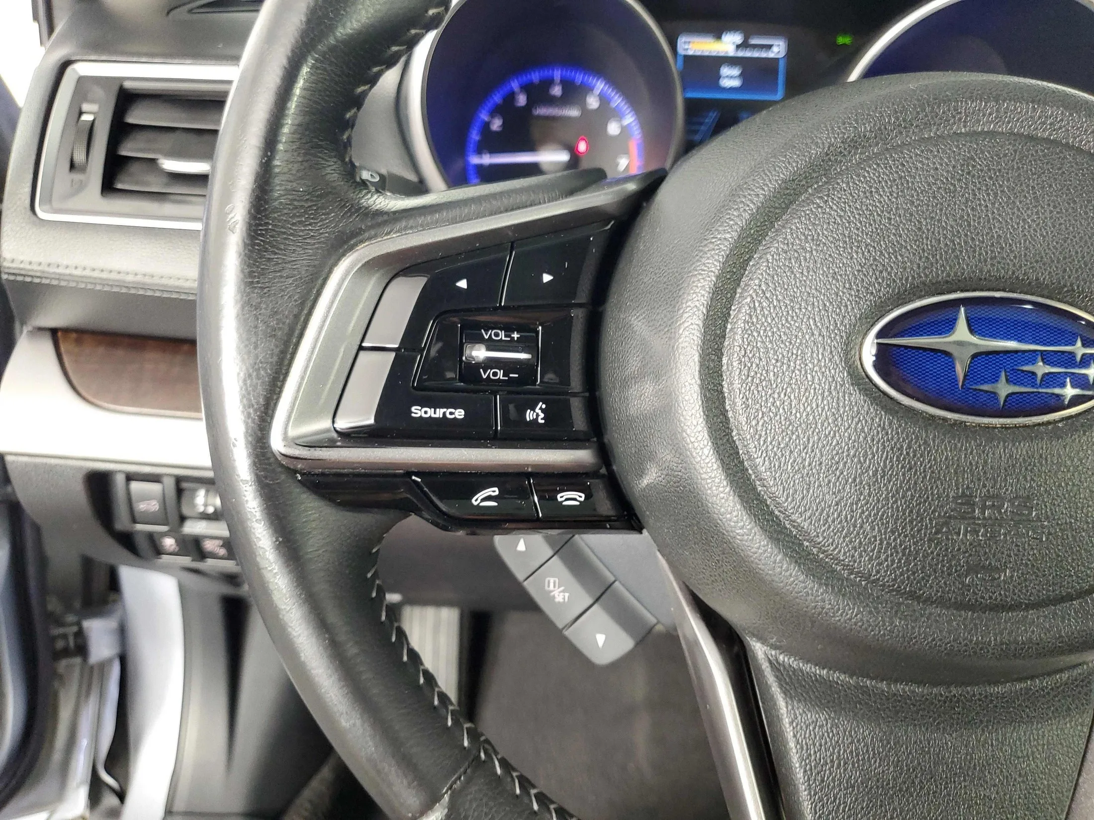 2018 Subaru Outback — thumbnail 14
