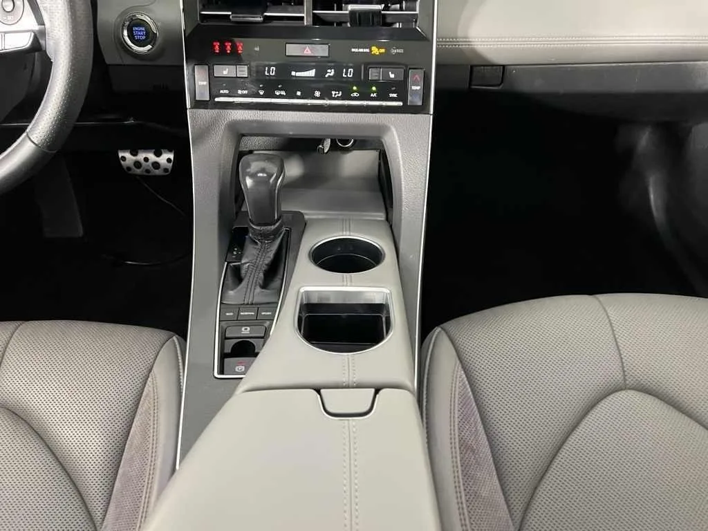 2020 Toyota Avalon XSE — thumbnail 14