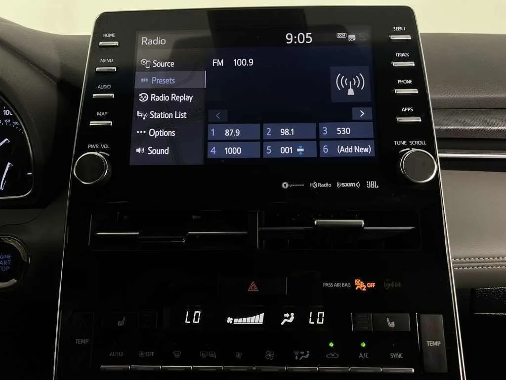 2020 Toyota Avalon XSE — thumbnail 15