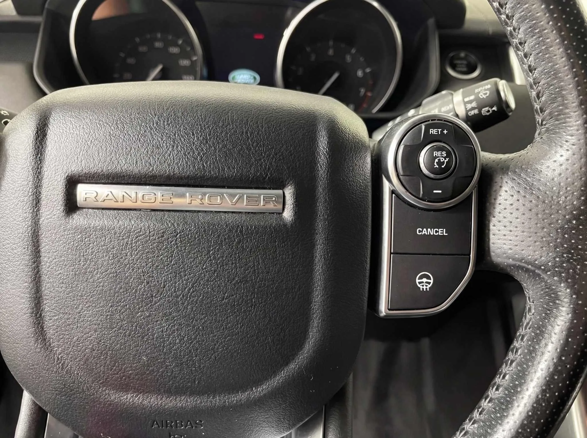 2017 Land Rover Range Rover Sport — thumbnail 15