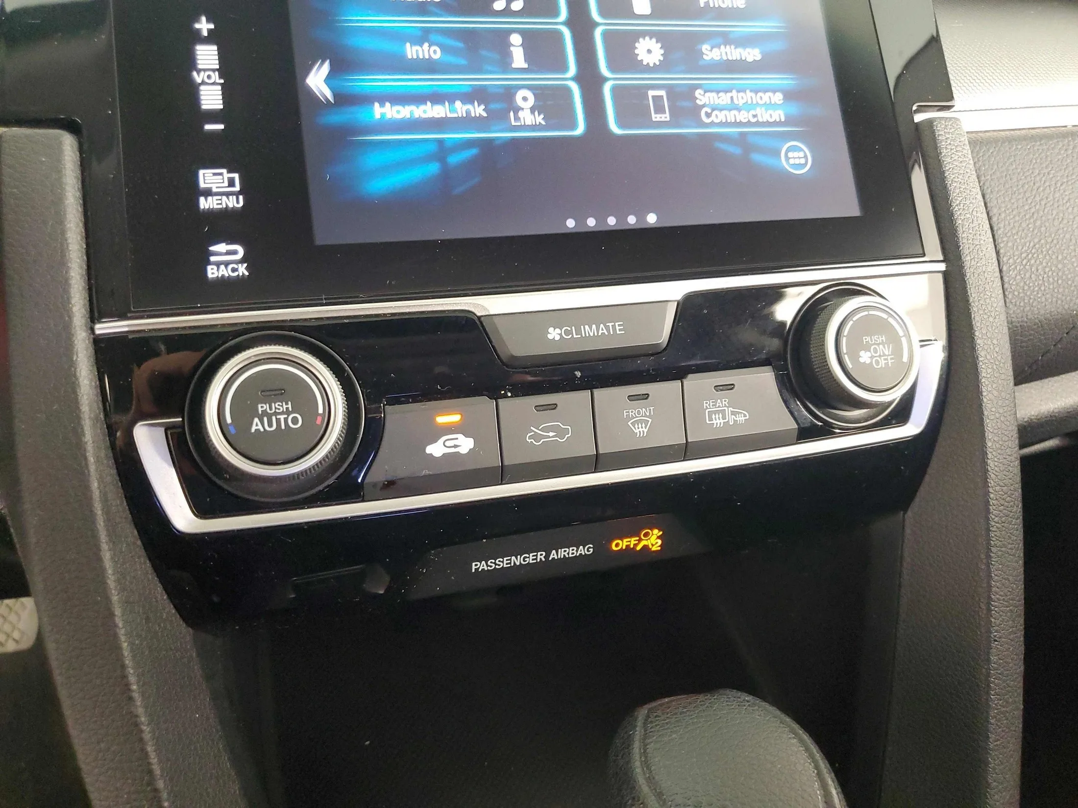 2018 Honda Civic — thumbnail 16
