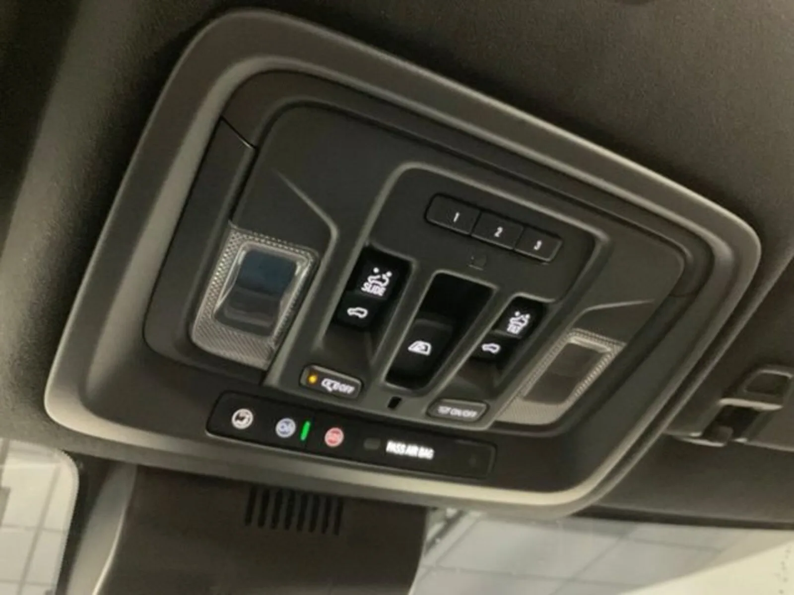 2024 GMC Sierra 2500HD Denali Ultimate — thumbnail 14