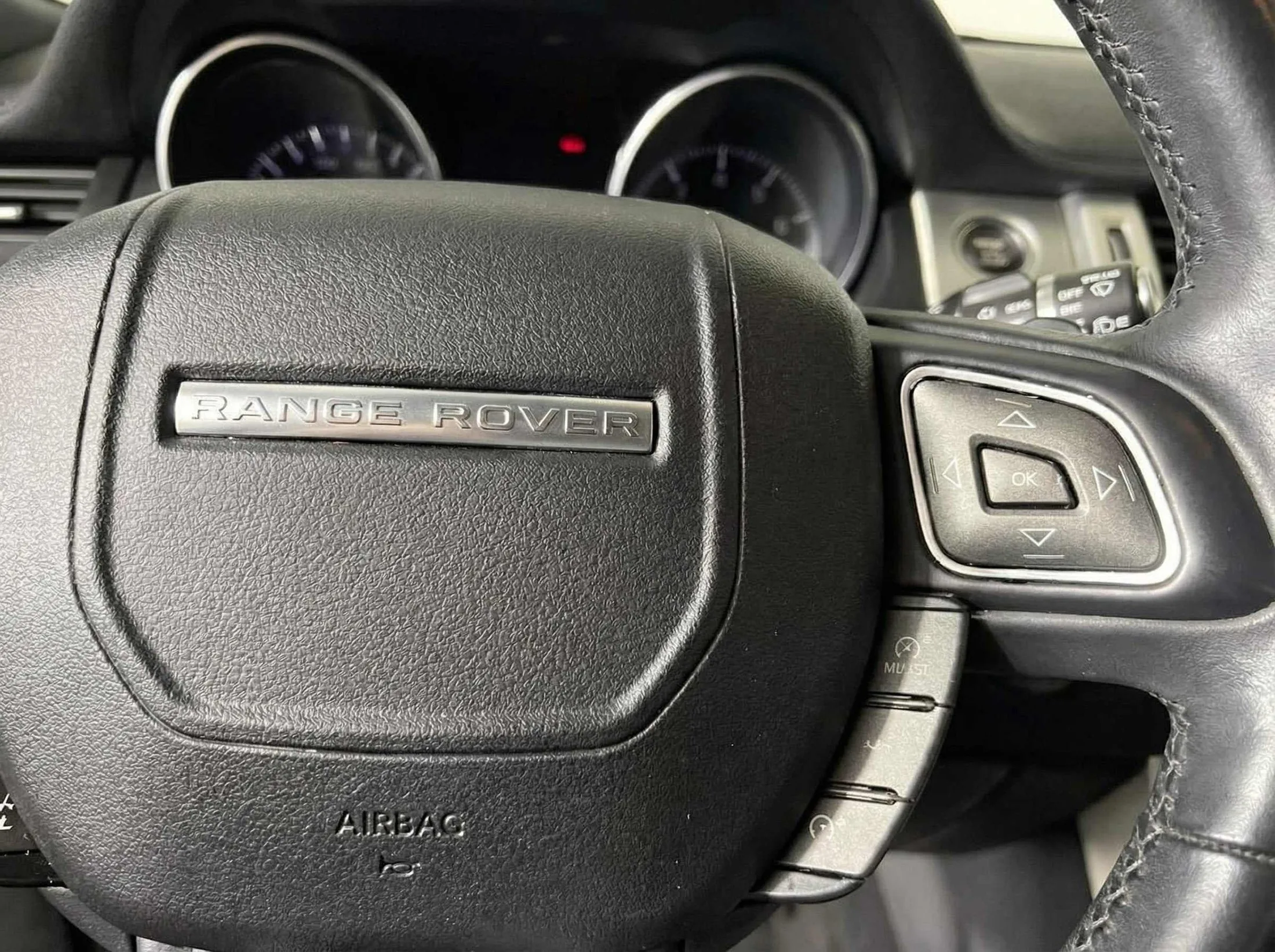 2013 Land Rover Range Rover Evoque — thumbnail 18