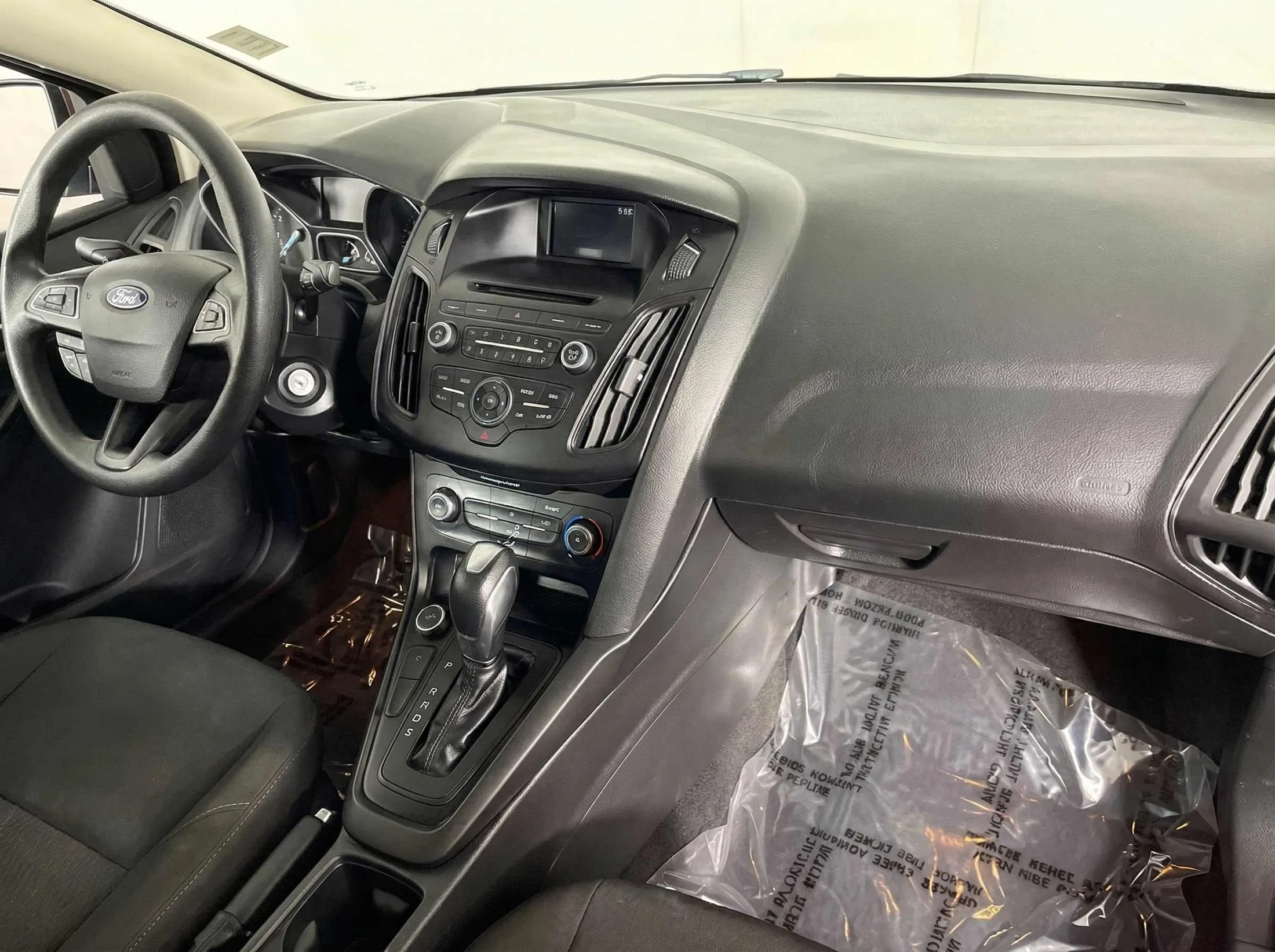 2015 Ford Focus — thumbnail 18