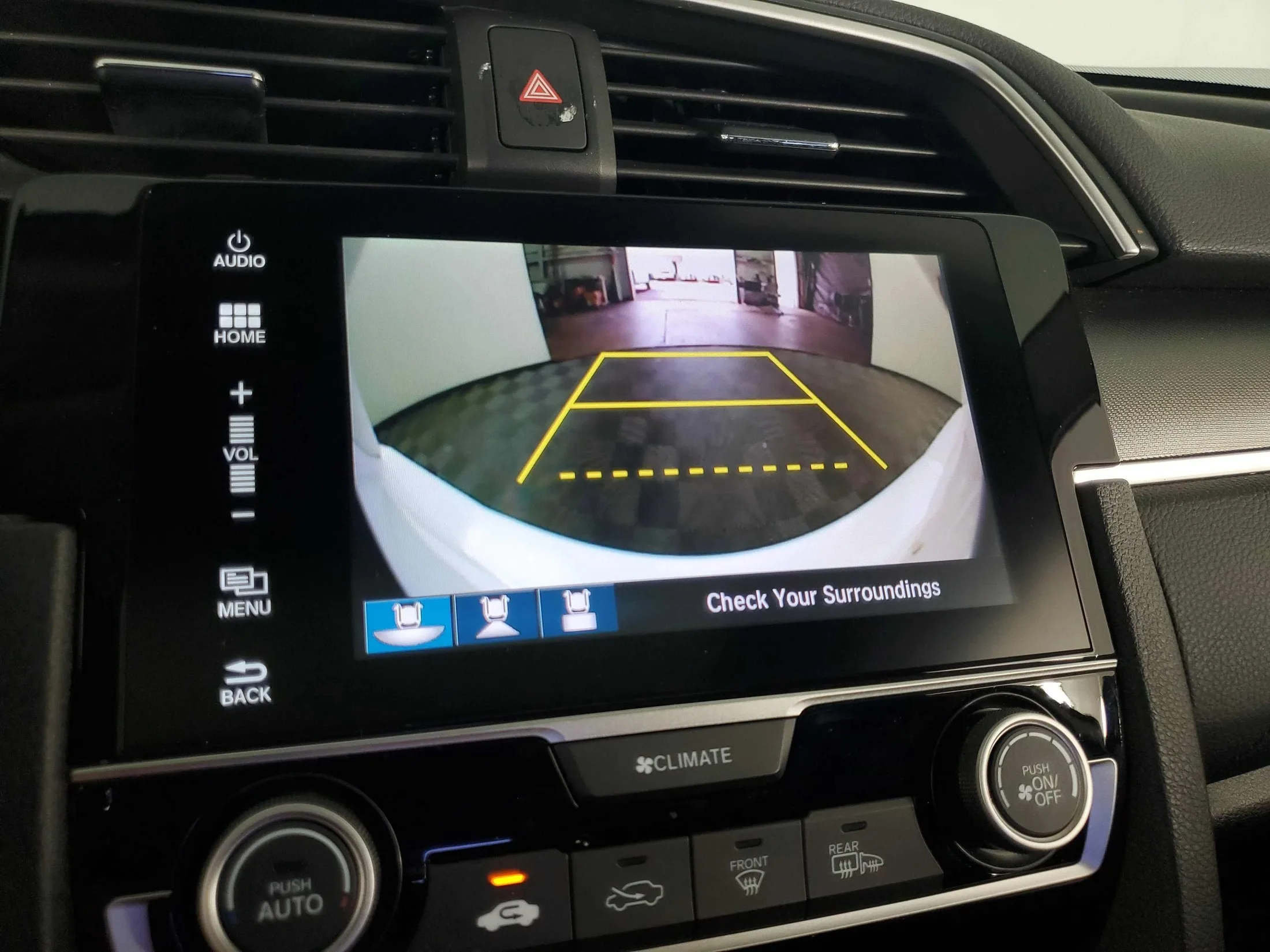 2018 Honda Civic — thumbnail 18