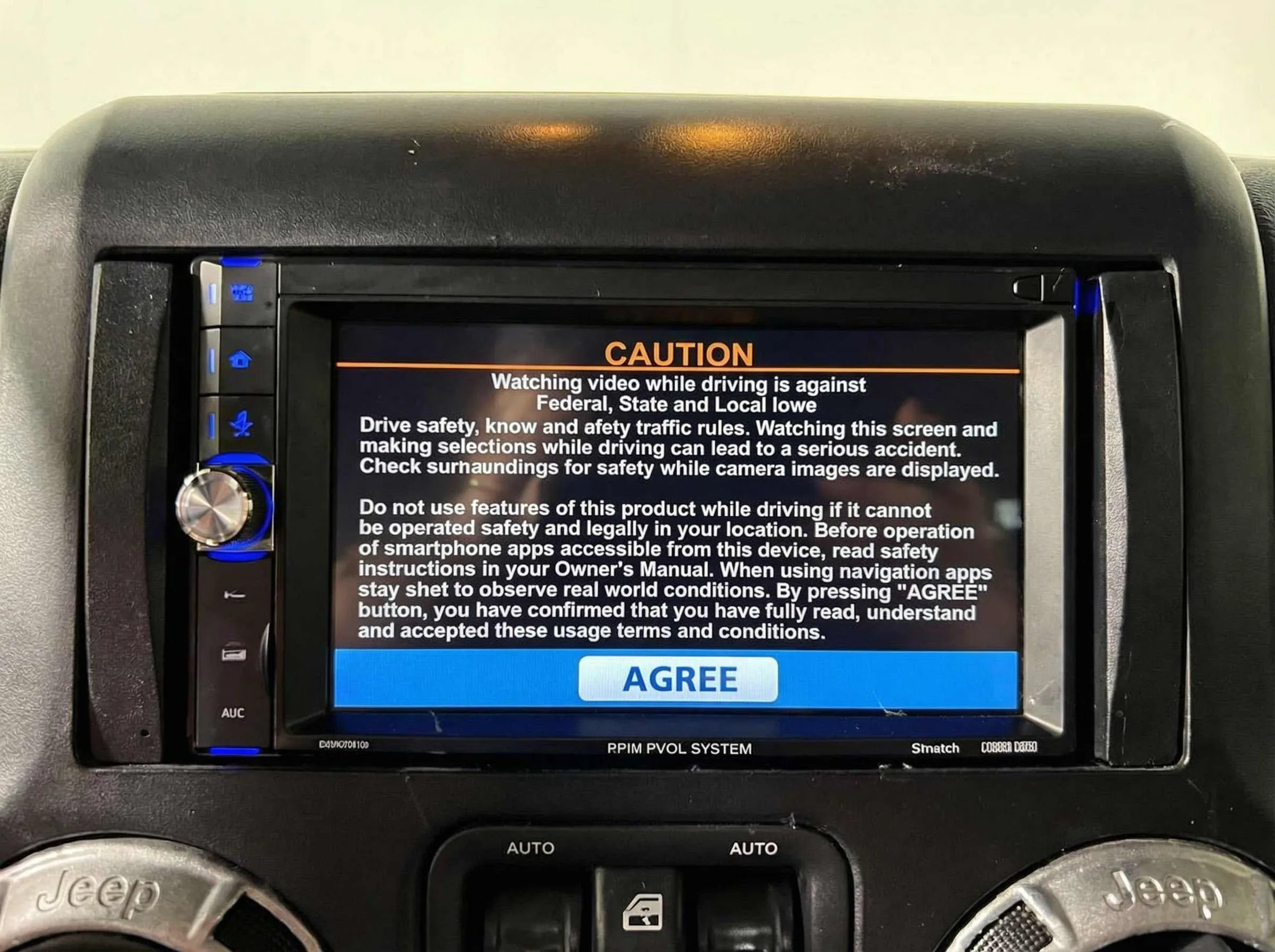 2015 Jeep Wrangler — thumbnail 19