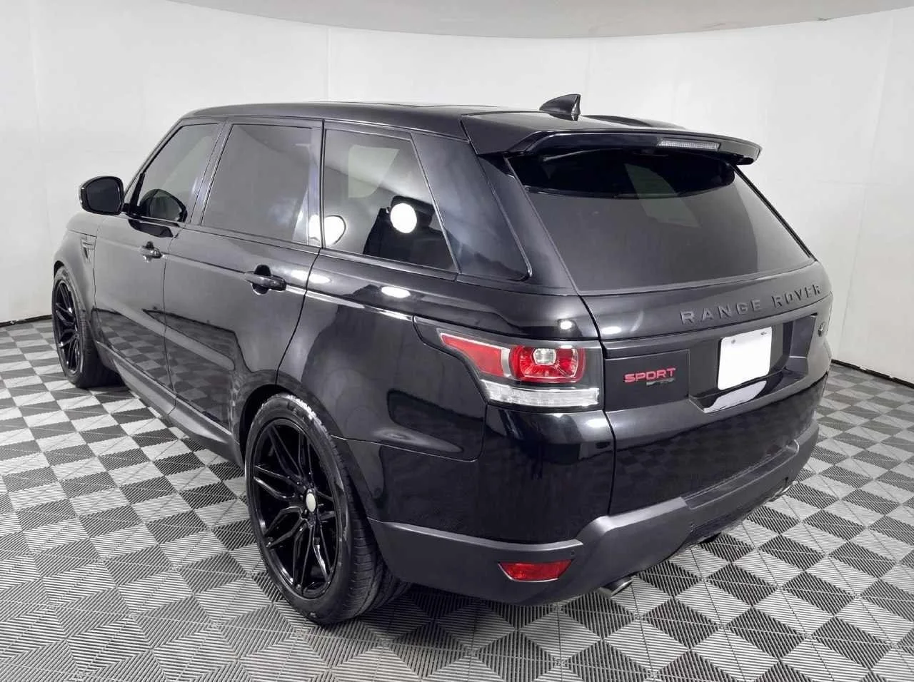 2017 Land Rover Range Rover Sport — thumbnail 3