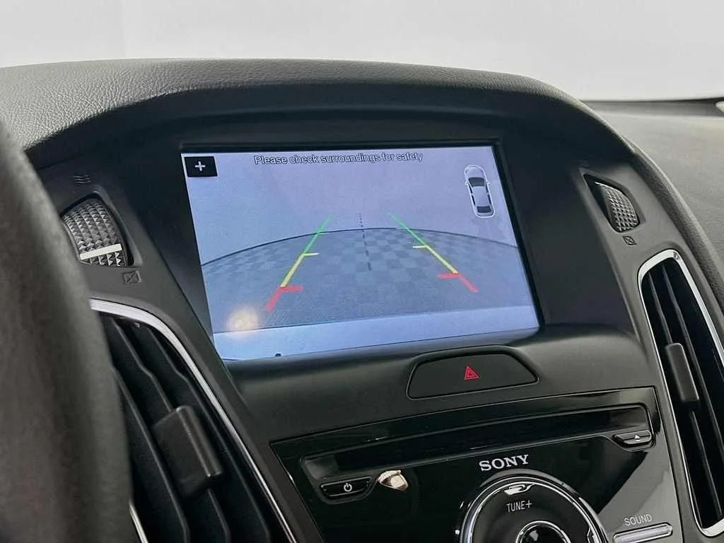 2017 Ford Focus SEL — thumbnail 21