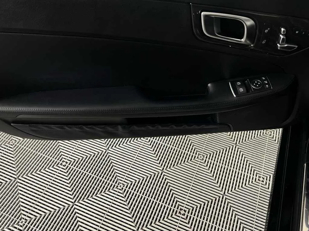 2018 Mercedes-Benz SLC 300 — thumbnail 21