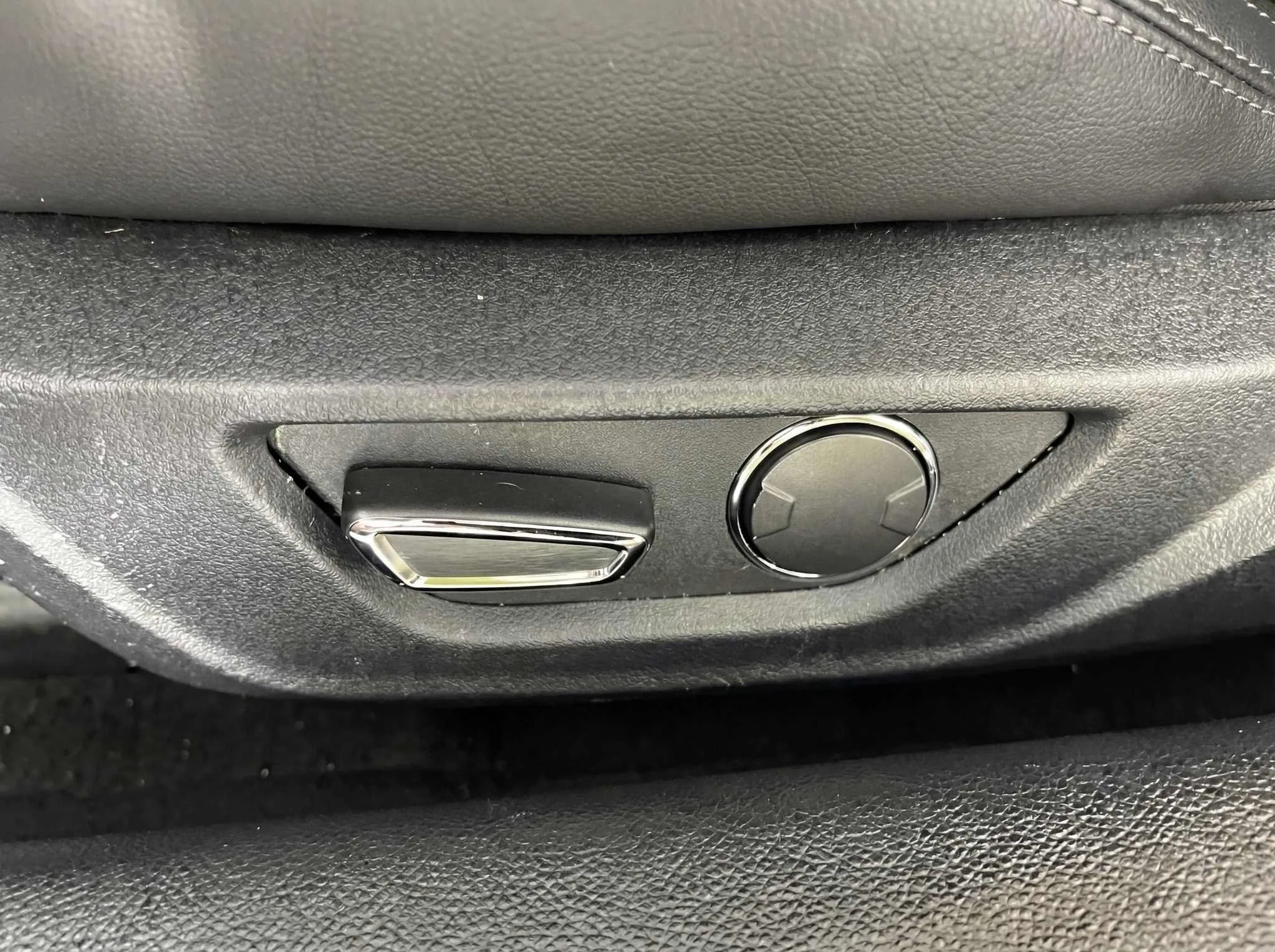 2019 Ford Mustang GT — thumbnail 23