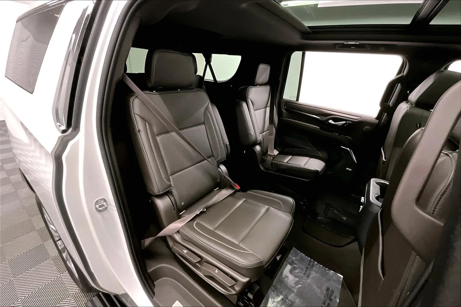 2024 GMC Yukon XL Denali — thumbnail 22
