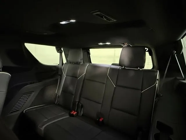 2024 Cadillac Escalade Sport — thumbnail 25