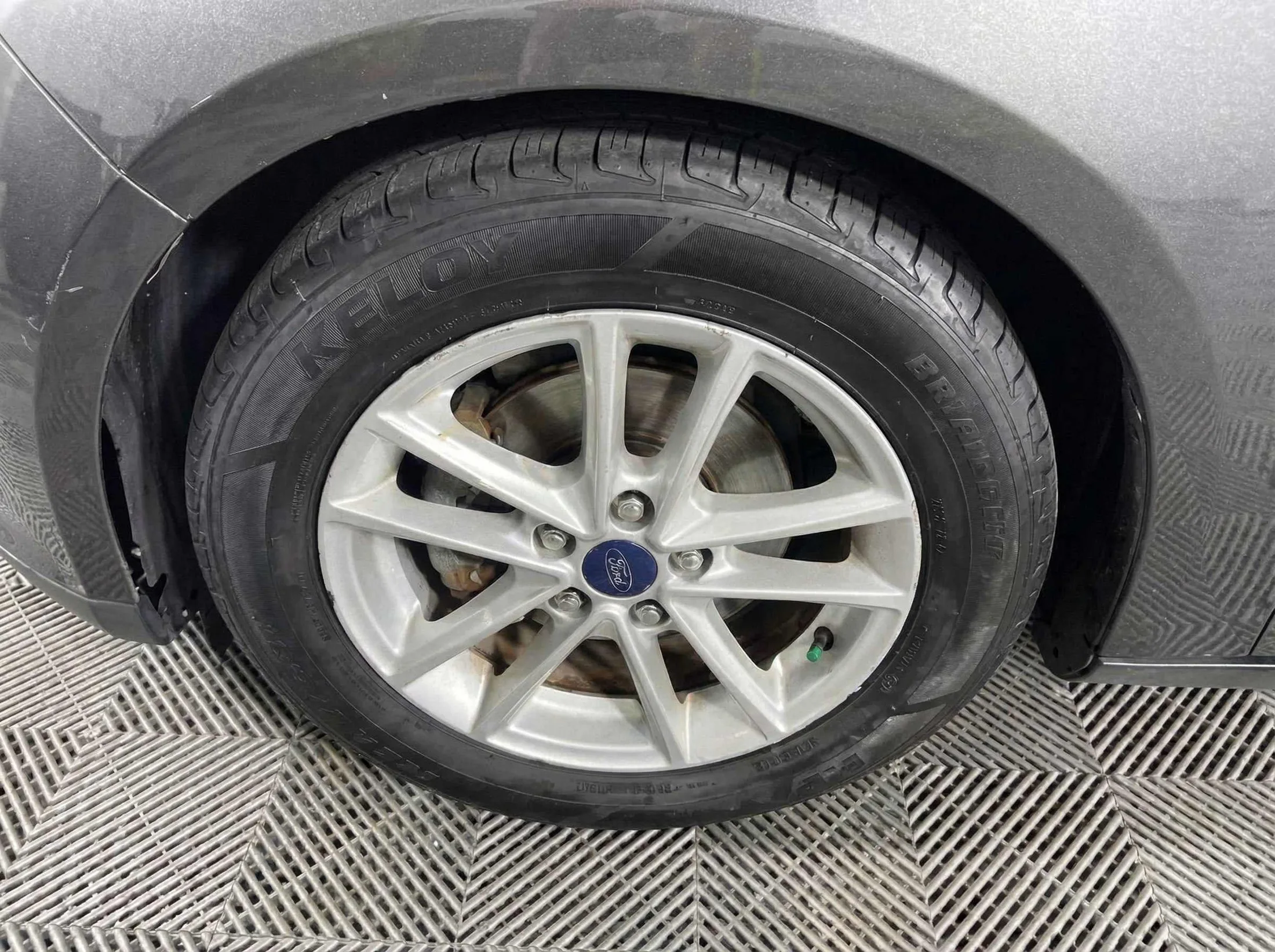 2015 Ford Focus — thumbnail 27