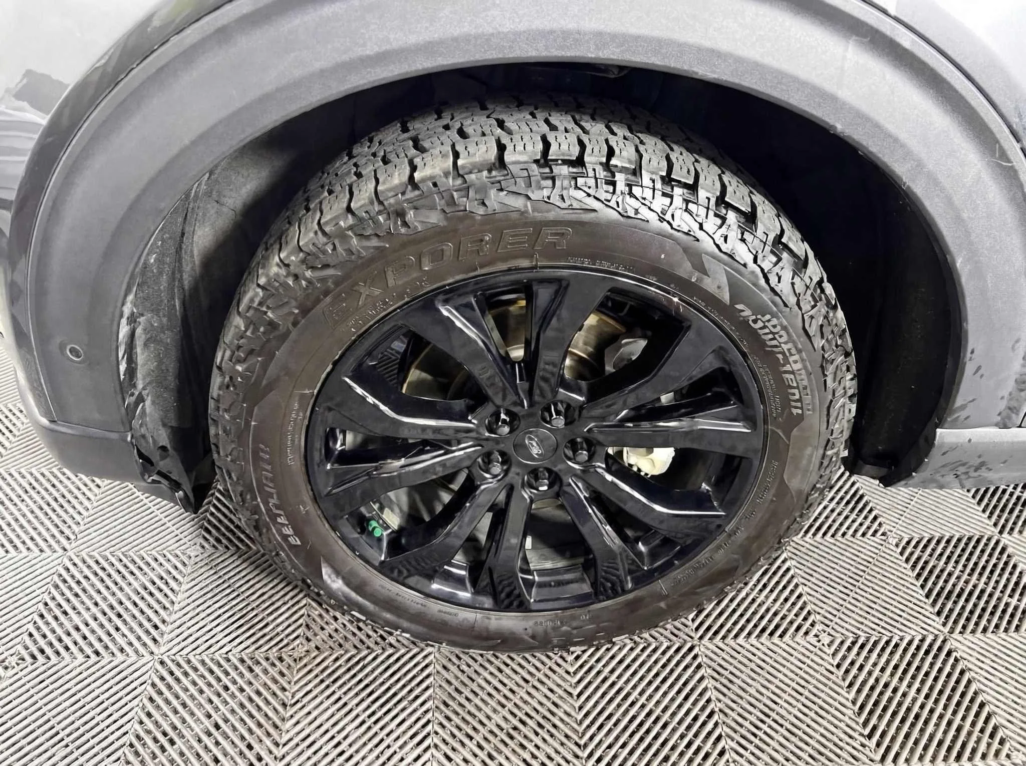 2020 Ford Explorer ST — thumbnail 28