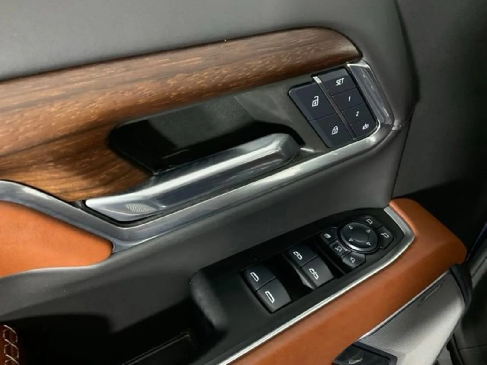 2024 GMC Sierra 2500HD Denali Ultimate — thumbnail 22