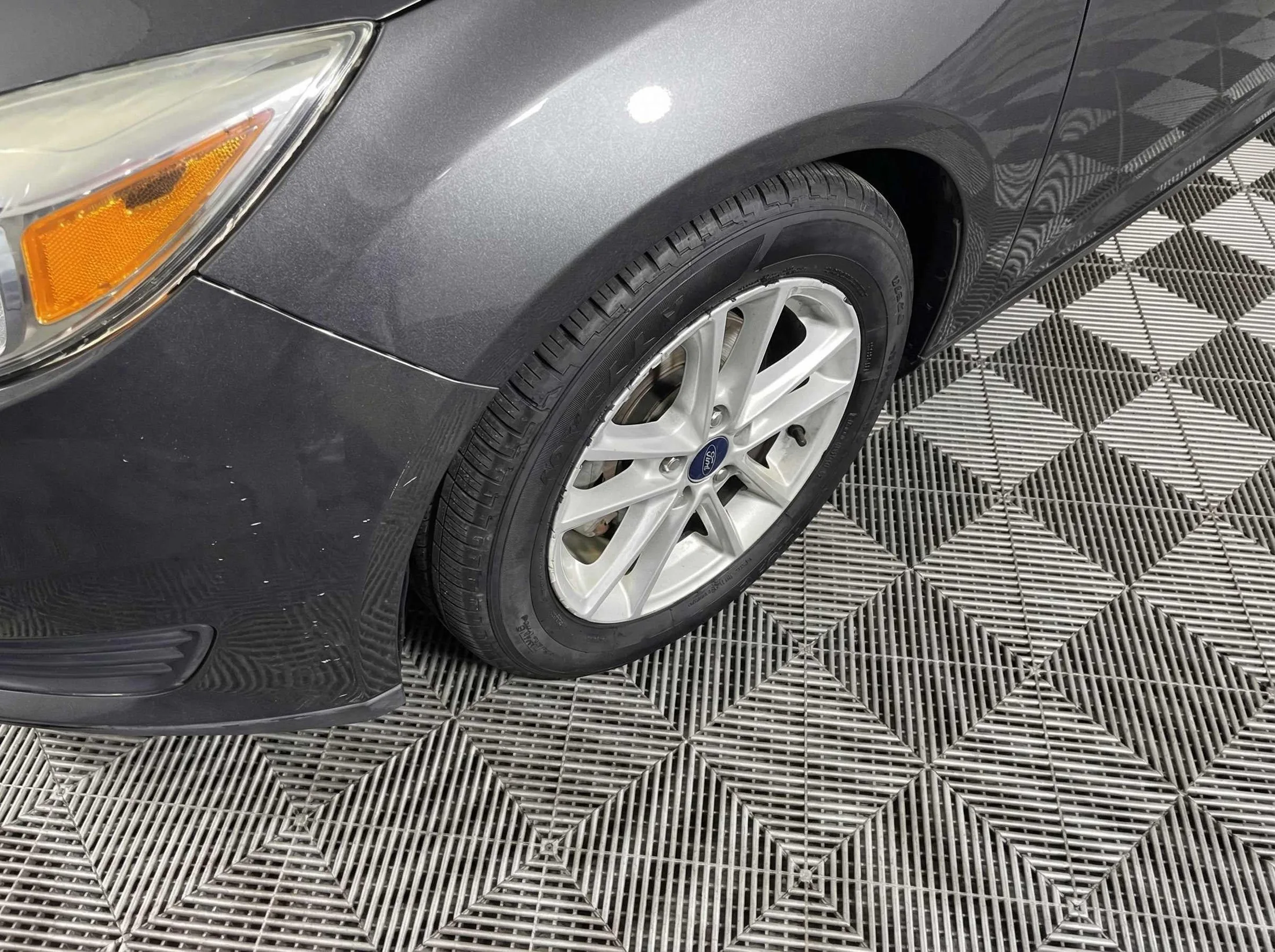 2015 Ford Focus — thumbnail 28