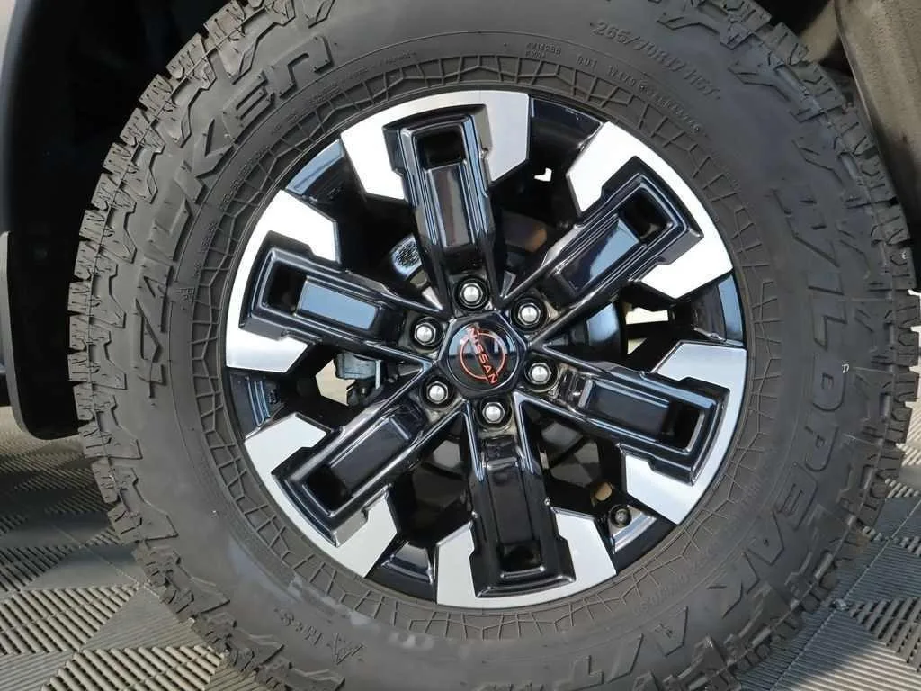 2022 Nissan Frontier — thumbnail 30