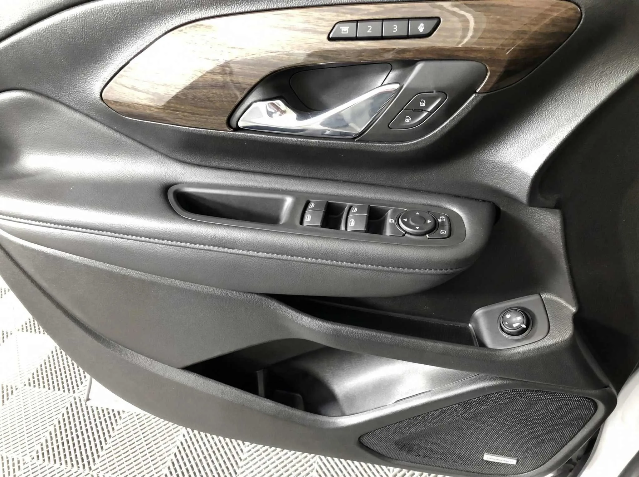 2019 GMC Terrain Denali — thumbnail 30