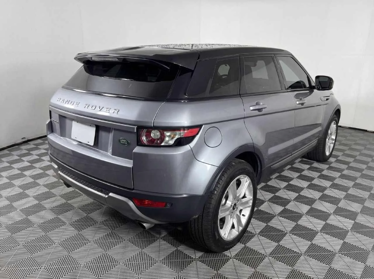 2013 Land Rover Range Rover Evoque — thumbnail 4