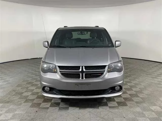 2017 Dodge Grand Caravan GT — thumbnail 4