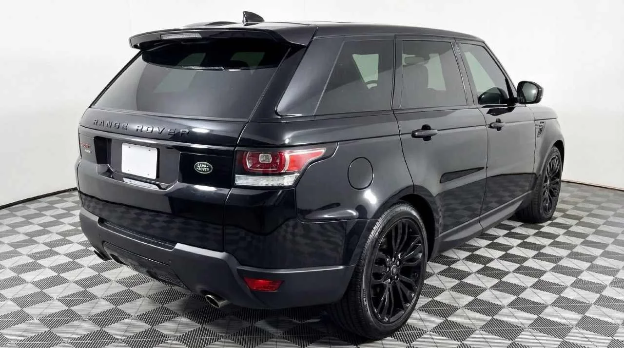 2017 Land Rover Range Rover Sport — thumbnail 4