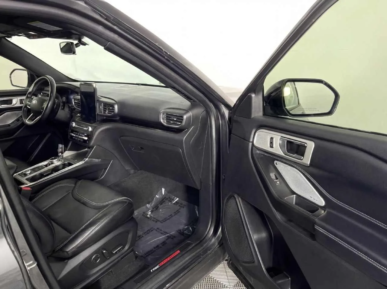 2020 Ford Explorer ST — thumbnail 31