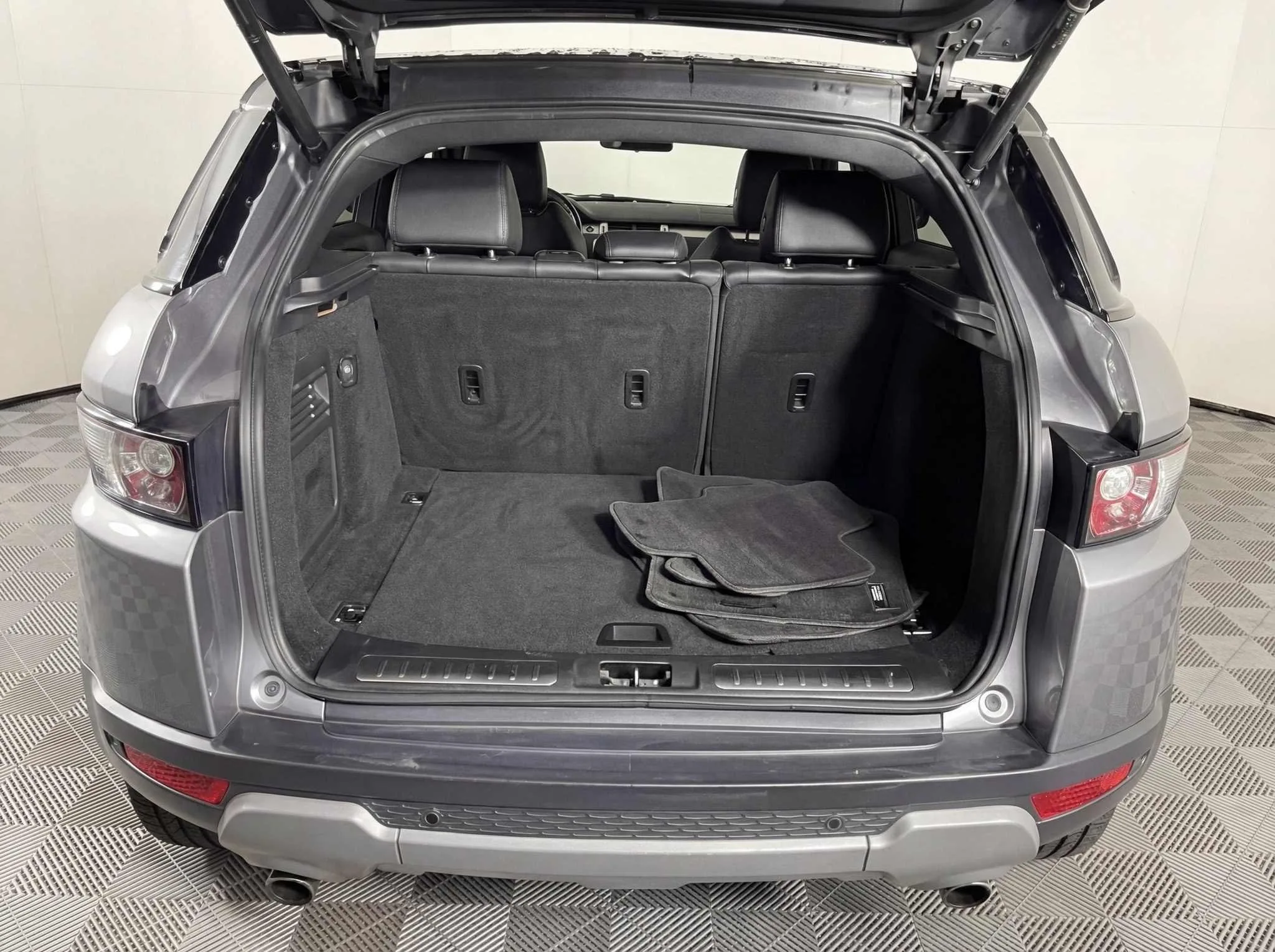 2013 Land Rover Range Rover Evoque — thumbnail 32