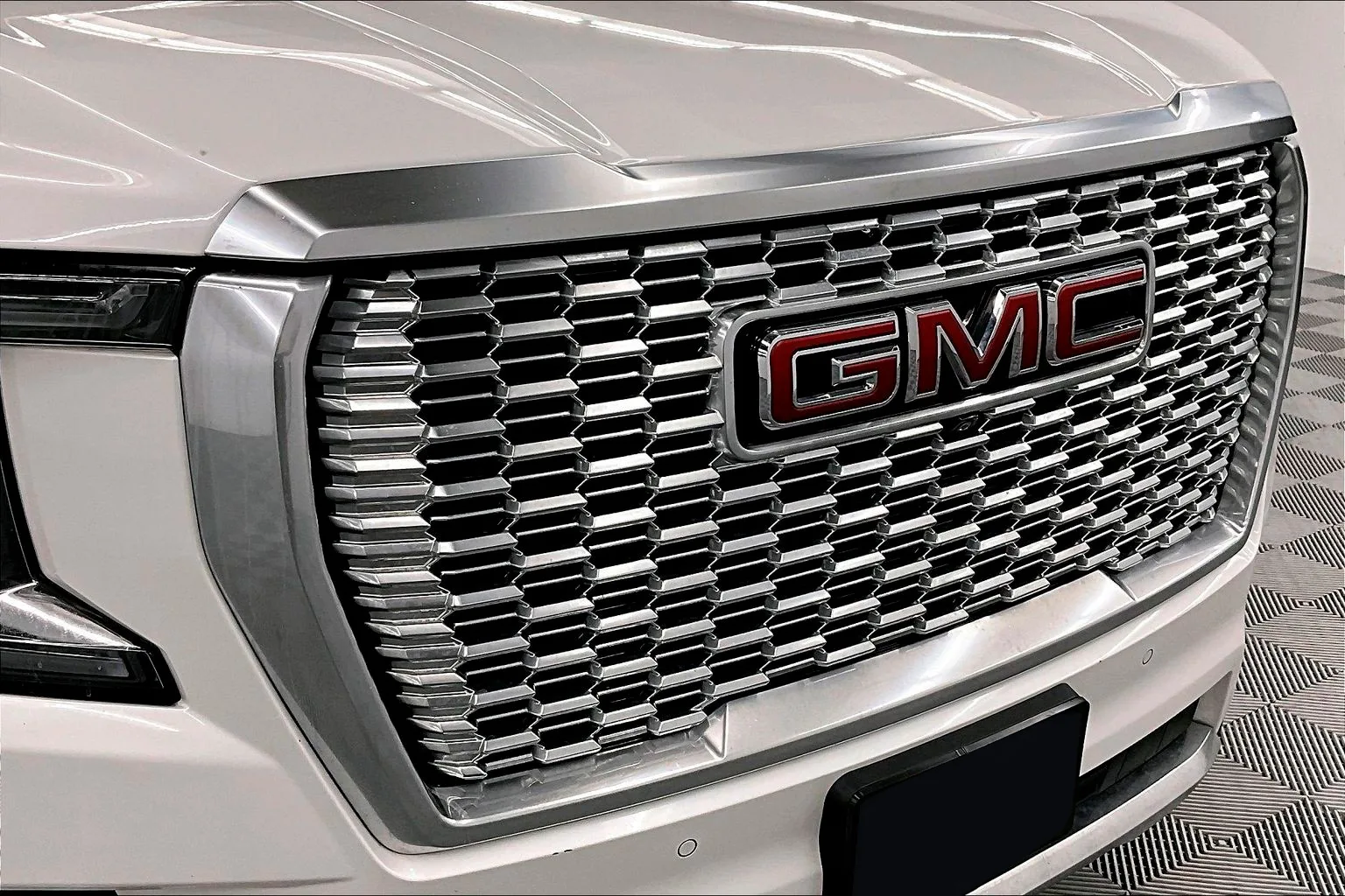 2024 GMC Yukon XL Denali — thumbnail 28
