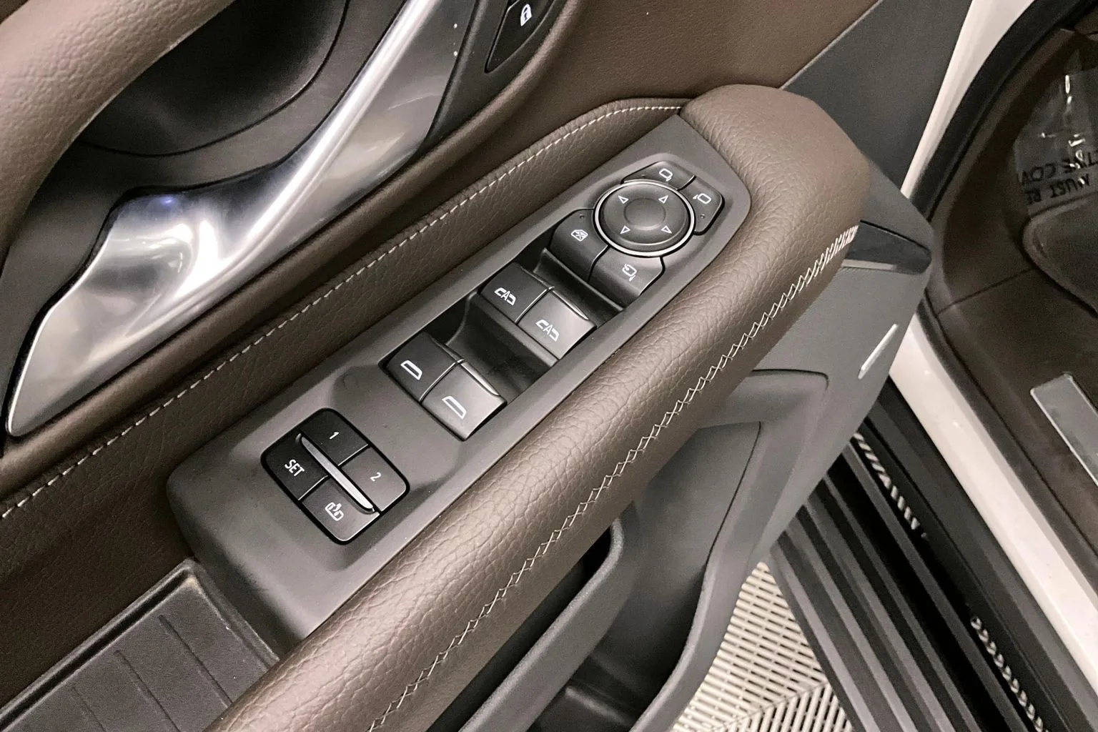 2024 GMC Yukon XL Denali — thumbnail 34
