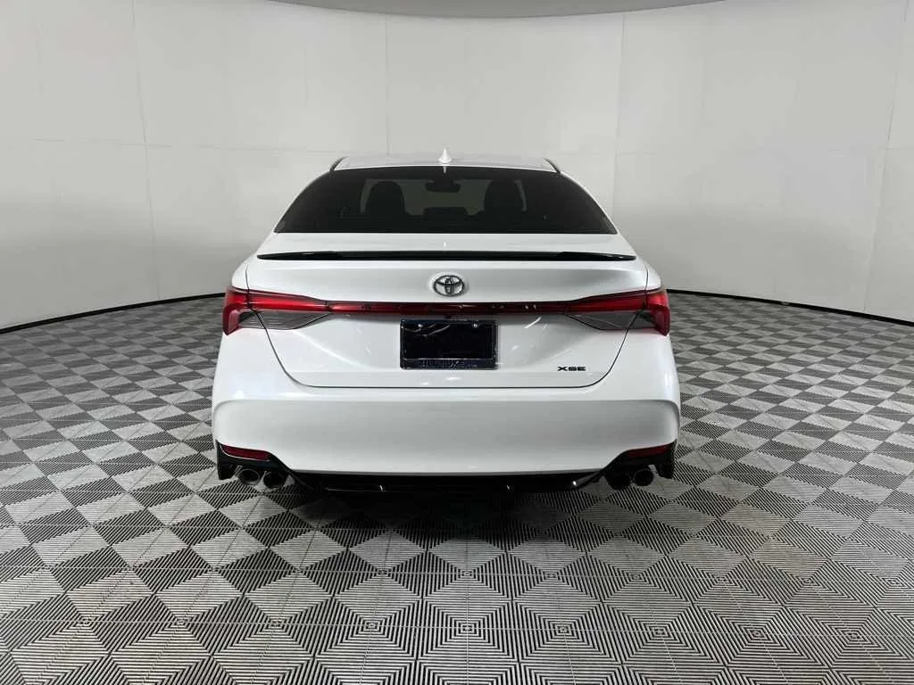 2020 Toyota Avalon XSE — thumbnail 5