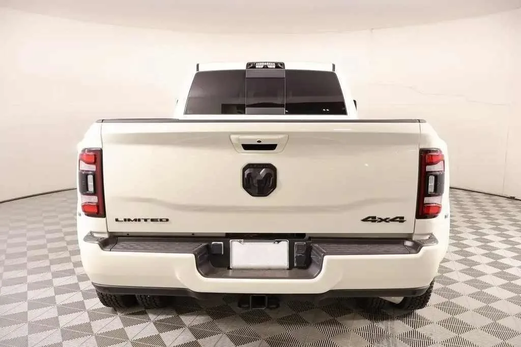 2024 Ram 3500 Limited — thumbnail 5