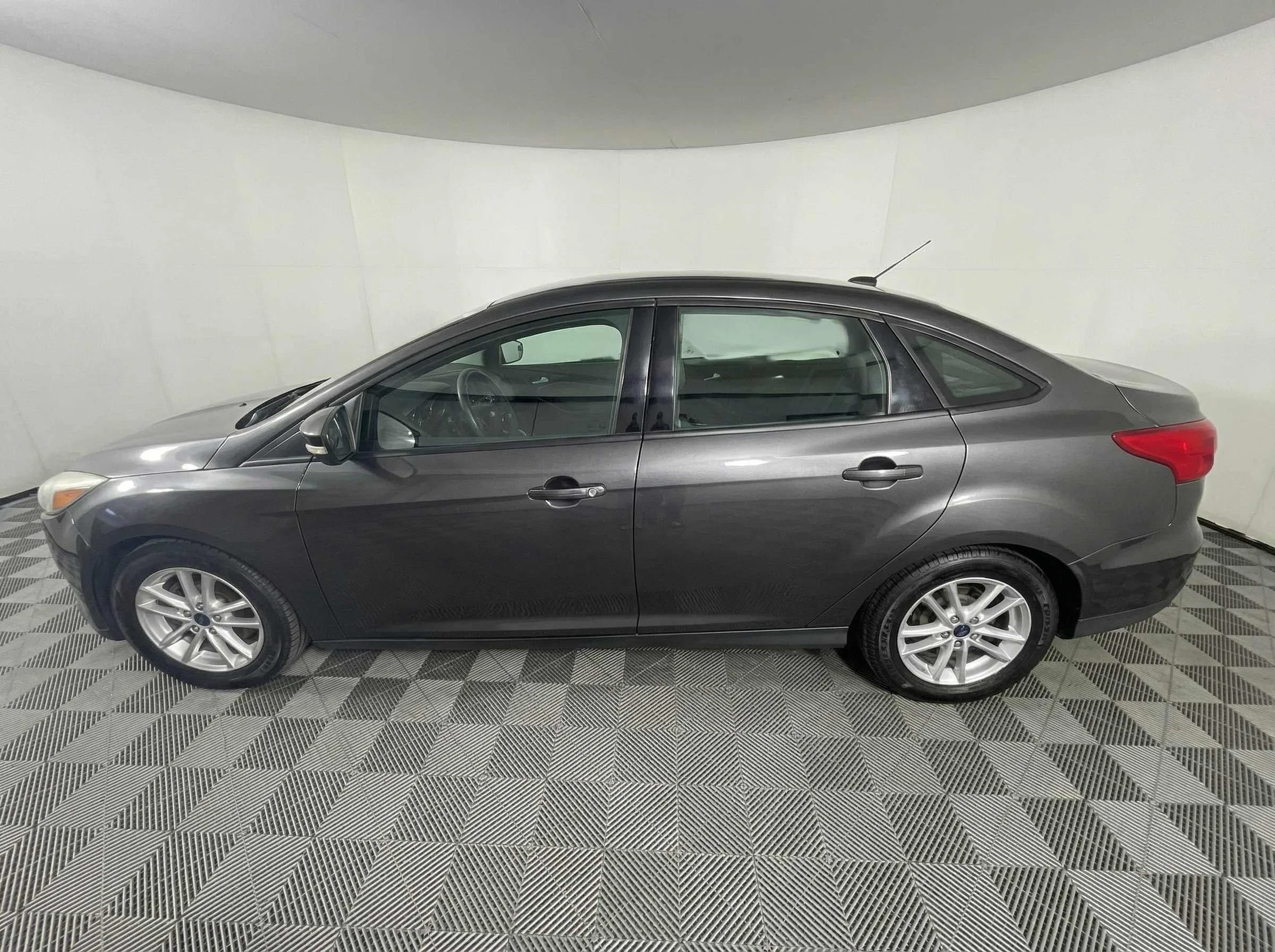 2015 Ford Focus — thumbnail 5