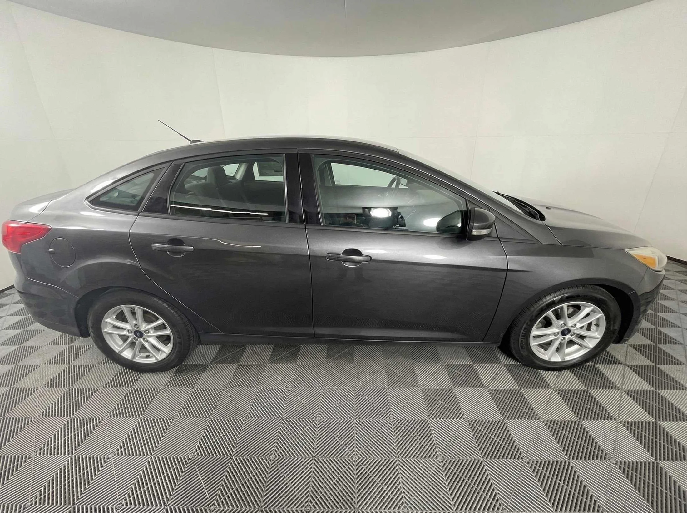 2015 Ford Focus — thumbnail 6