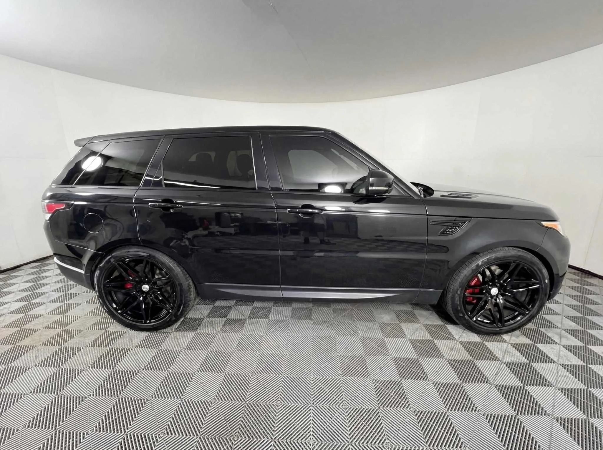 2017 Land Rover Range Rover Sport — thumbnail 6