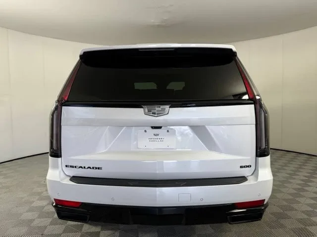 2024 Cadillac Escalade Sport — thumbnail 6