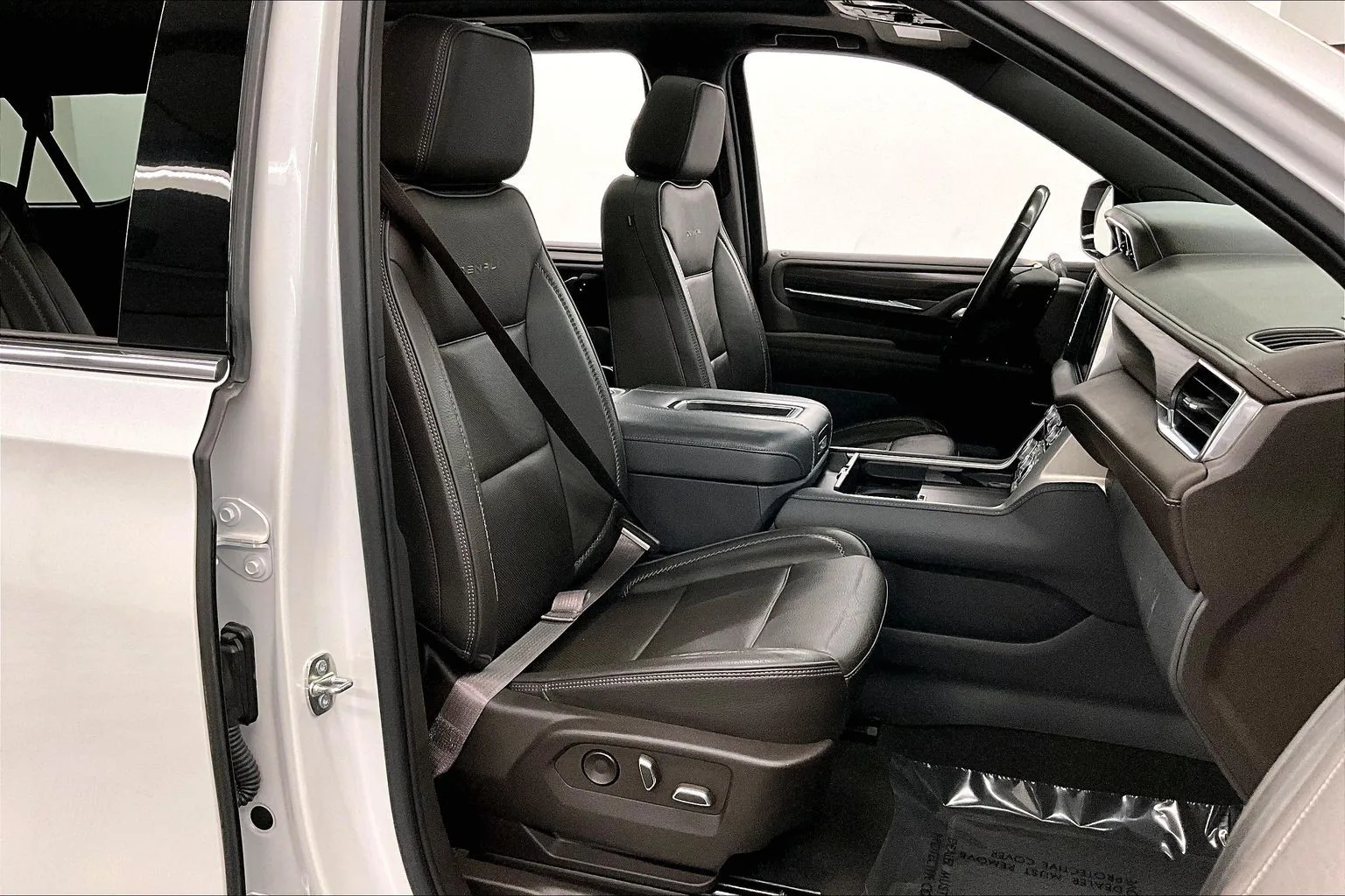 2024 GMC Yukon XL Denali — thumbnail 5