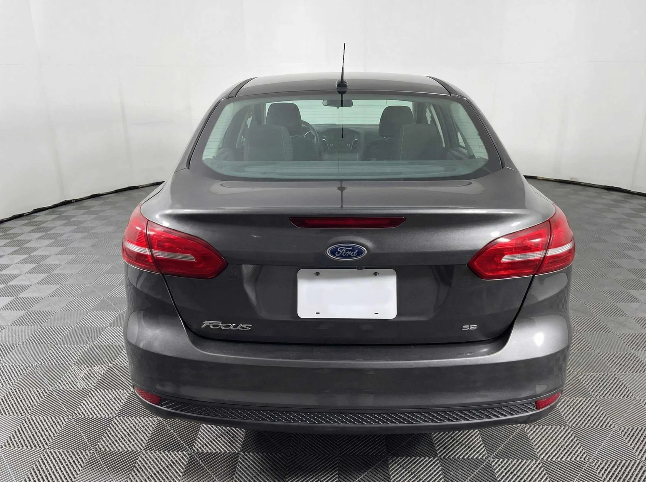 2015 Ford Focus — thumbnail 8